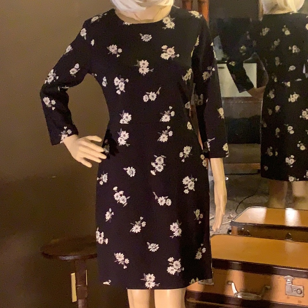 NWT BLACK FLORAL DRESS - Picture 2 of 7